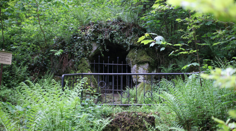 Lourdes Grotte Haslach Schwarzwald Kinzigtal Heiliger Brunnen Urenkopf